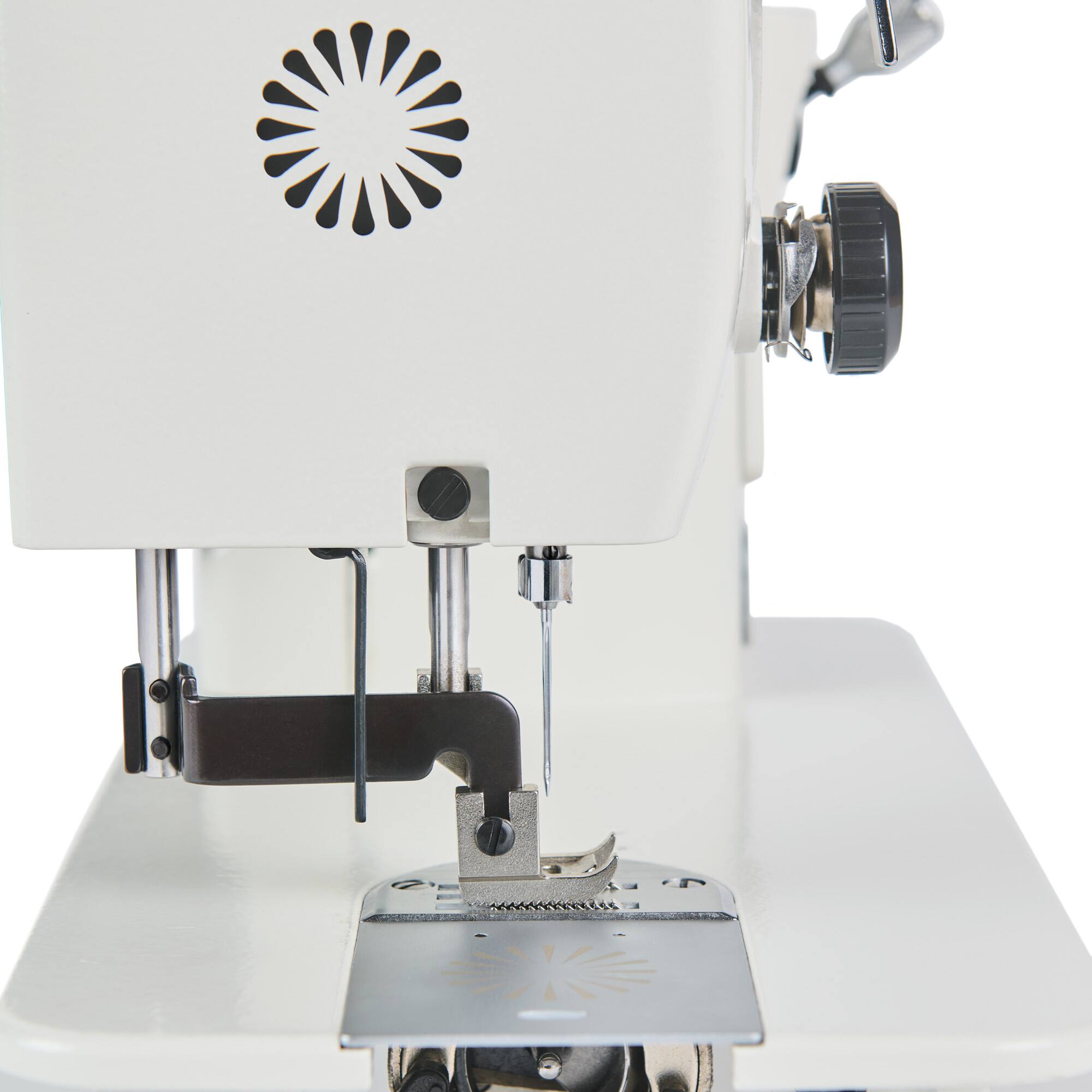 Barracuda™ Fit 500BZ Zig-Zag Portable Walking Foot Sewing Machine for Heavy Material